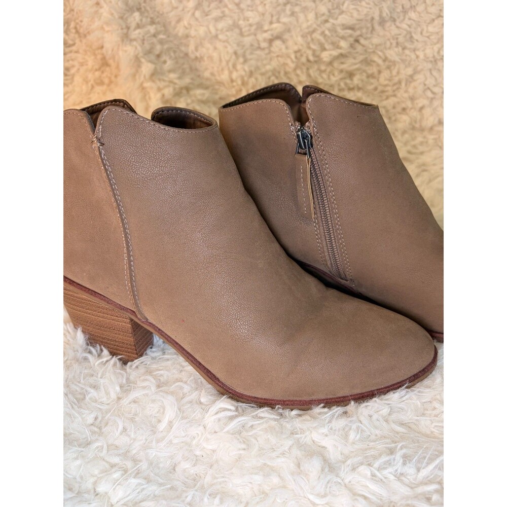 MIA Tan Faux Leather Ankle Booties Side Zip Stacked Block Heel Western Casual 10
